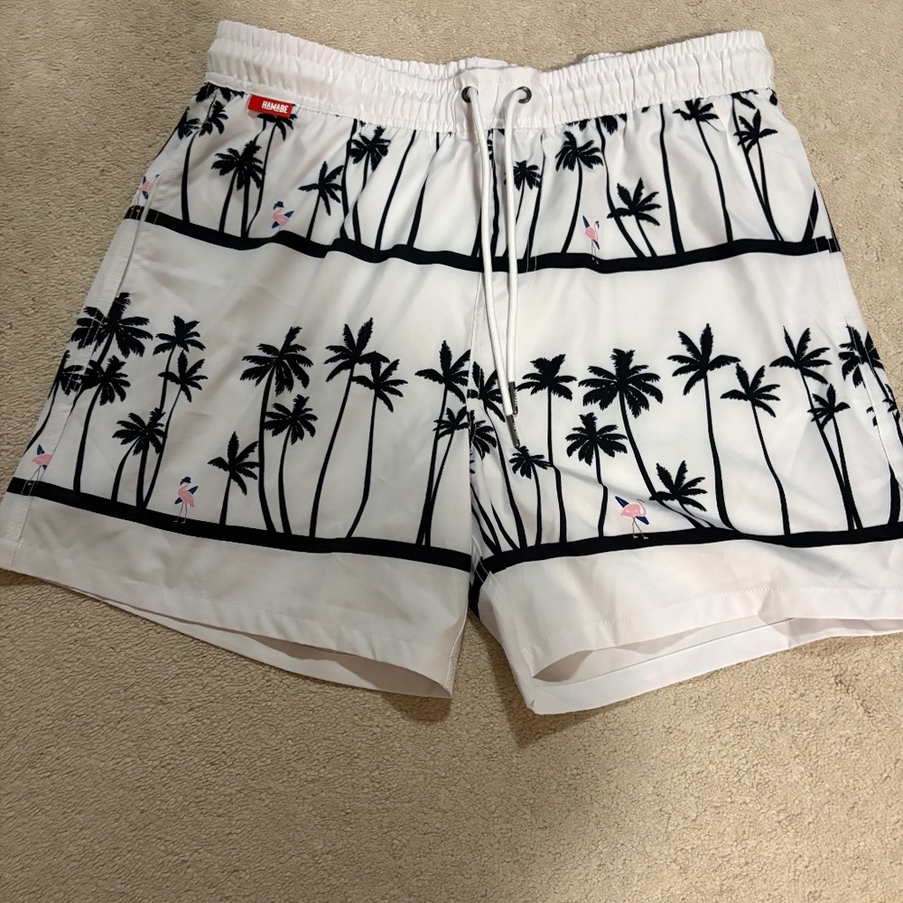 Men’s board shorts. Size large Hamabe